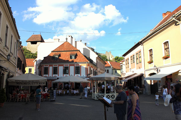 Lively town centre, Eger