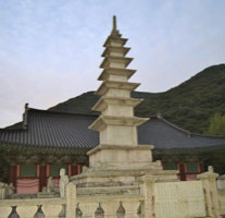 Tong Dosa Temple