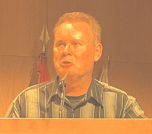 Jean-Philippe Vauchel introduces the live Fado performance